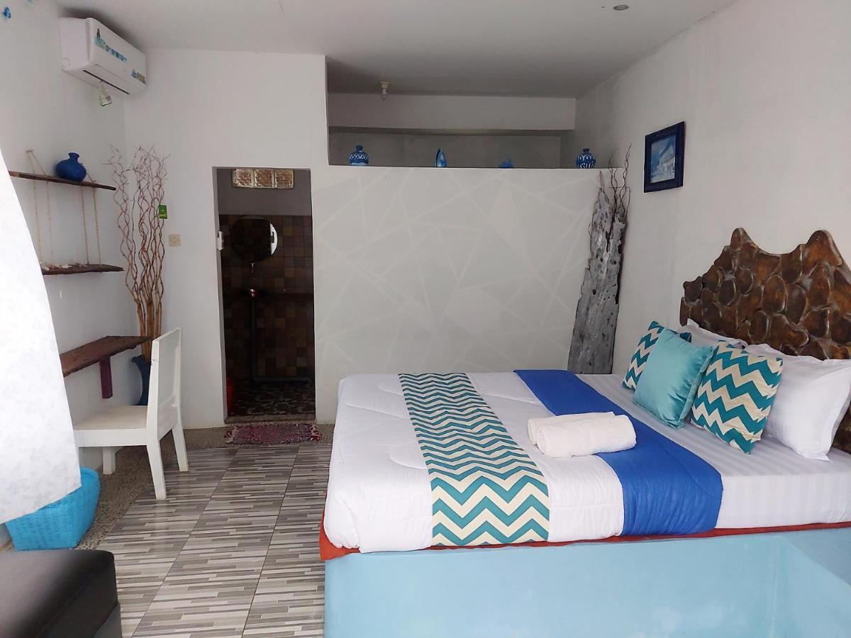 Blue Coral Homestay Karimunjawa Eksteriør billede