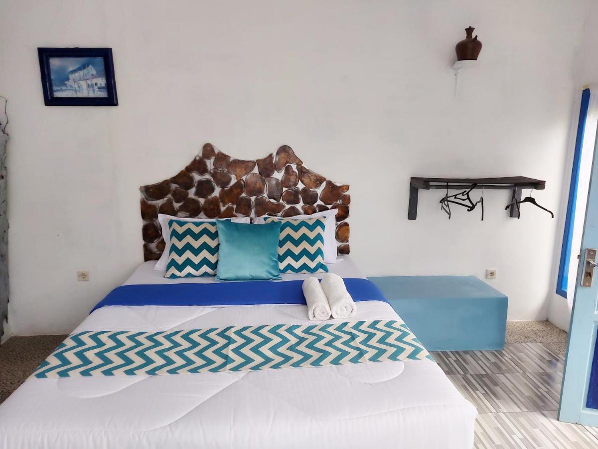 Blue Coral Homestay Karimunjawa Eksteriør billede