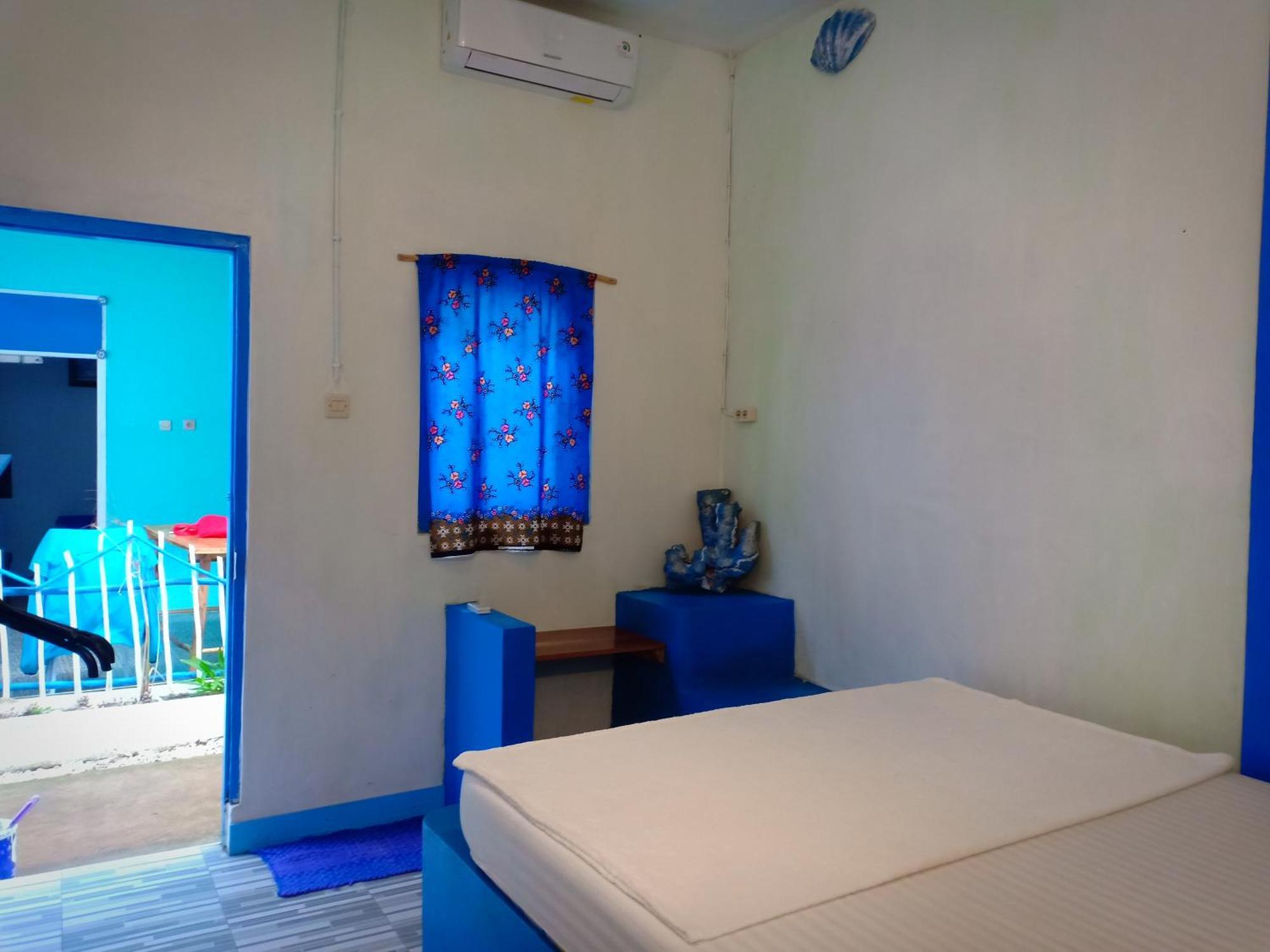 Blue Coral Homestay Karimunjawa Eksteriør billede