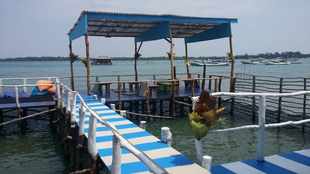 Blue Coral Homestay Karimunjawa Eksteriør billede