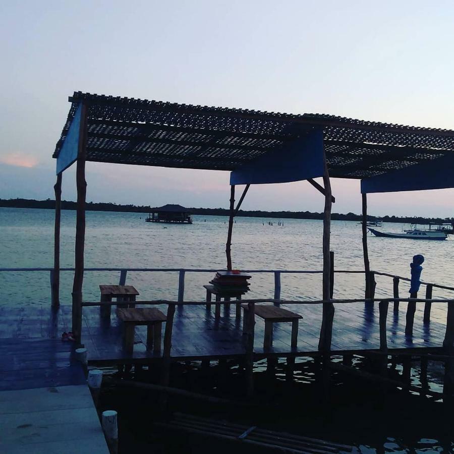 Blue Coral Homestay Karimunjawa Eksteriør billede