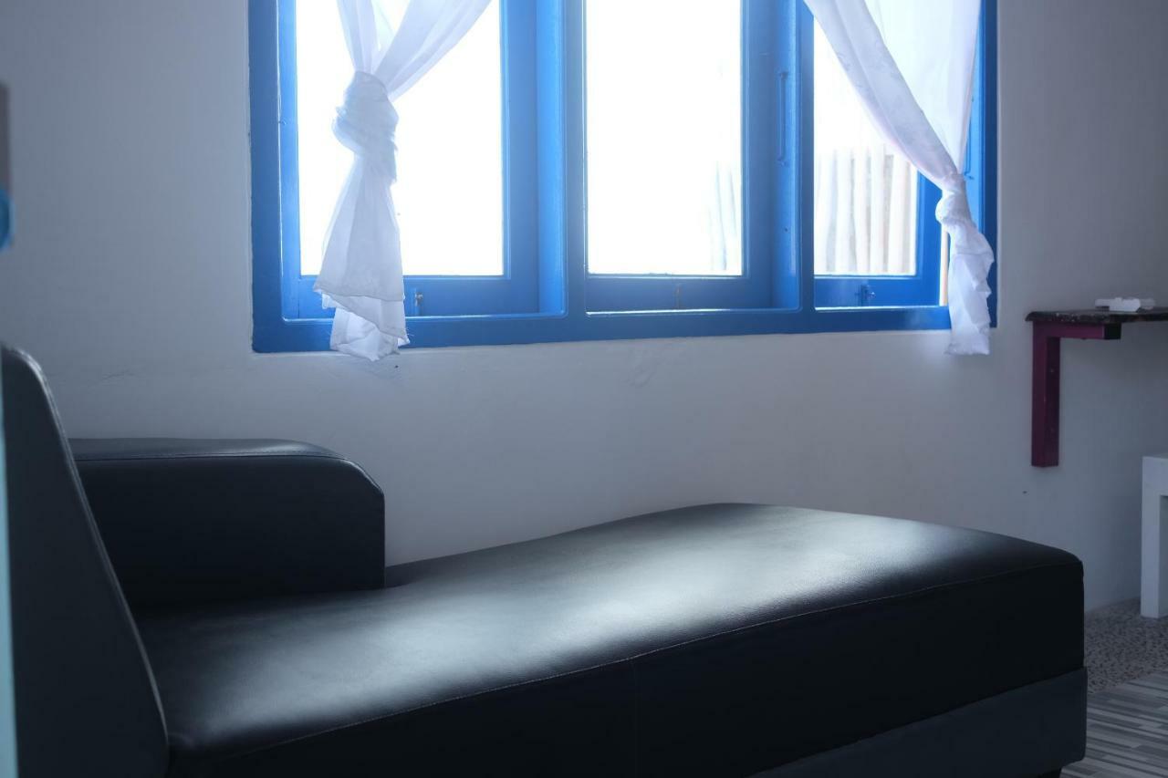 Blue Coral Homestay Karimunjawa Eksteriør billede