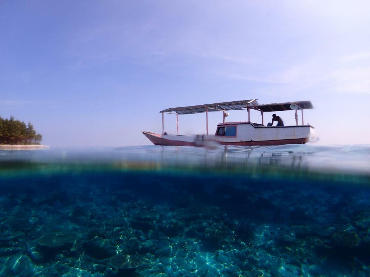 Blue Coral Homestay Karimunjawa Eksteriør billede
