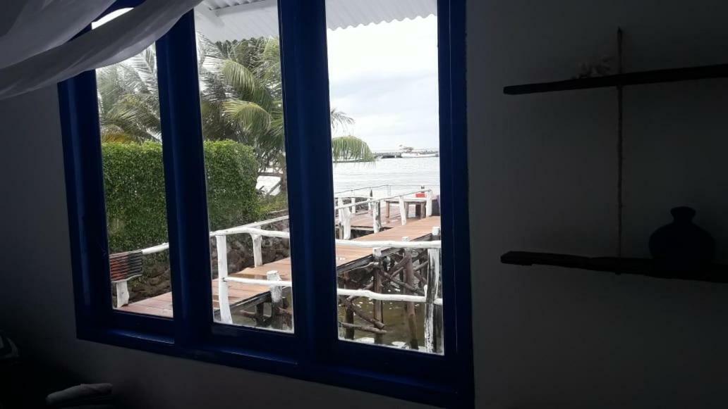 Blue Coral Homestay Karimunjawa Eksteriør billede